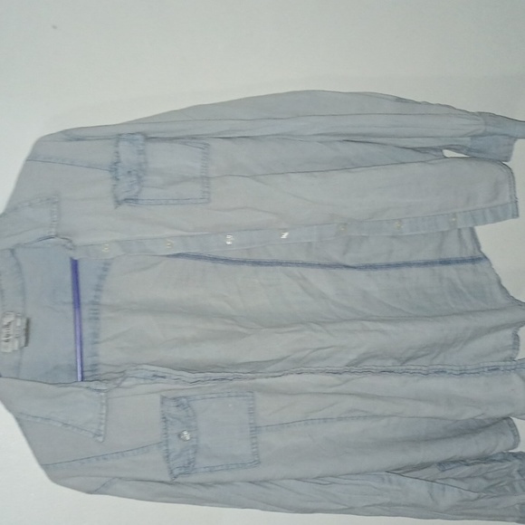 Van Heusen Tops - Vanheusan button up shirt thin Levi